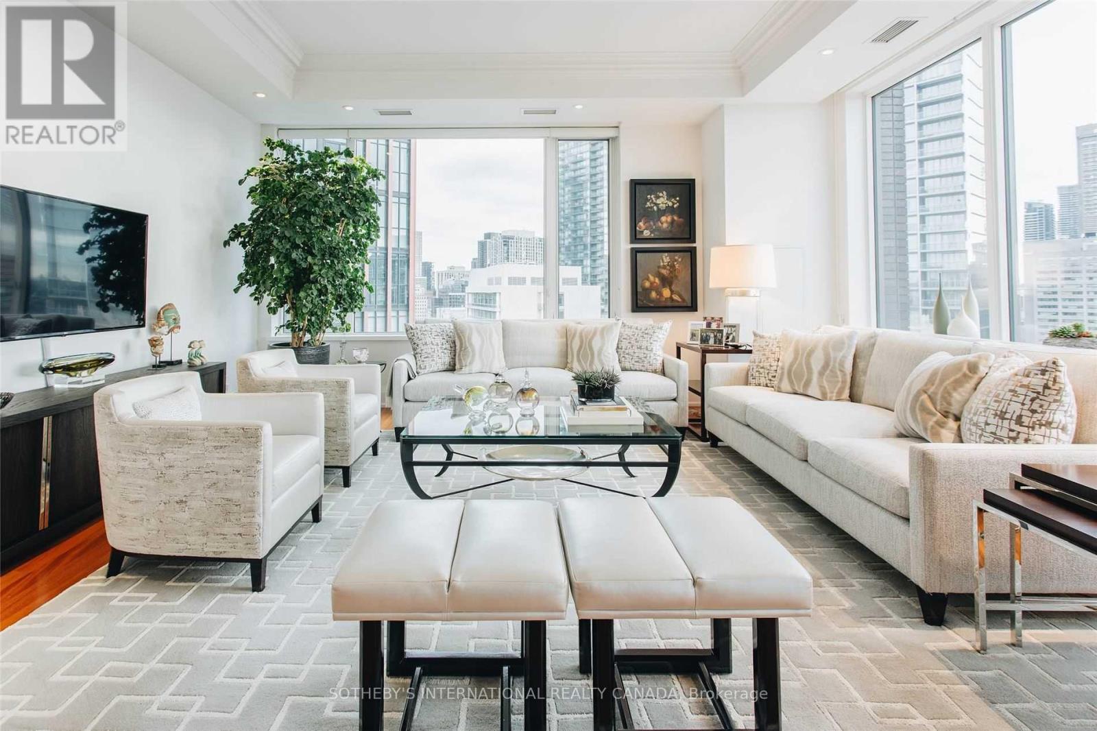 1602 - 88 DAVENPORT ROAD, Toronto, Ontario