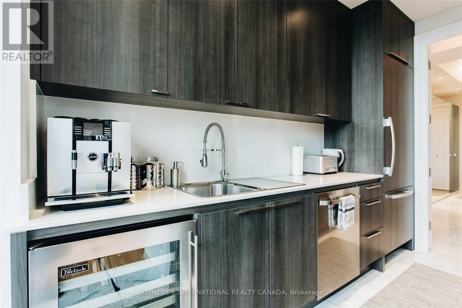 1602 - 88 Davenport Road, Toronto, Ontario  M5R 0A5 - Photo 12 - C13048248