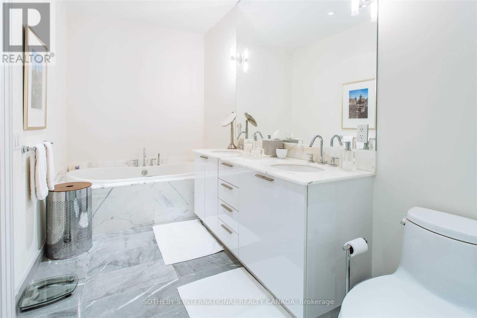 1602 - 88 Davenport Road, Toronto, Ontario  M5R 0A5 - Photo 21 - C13048248