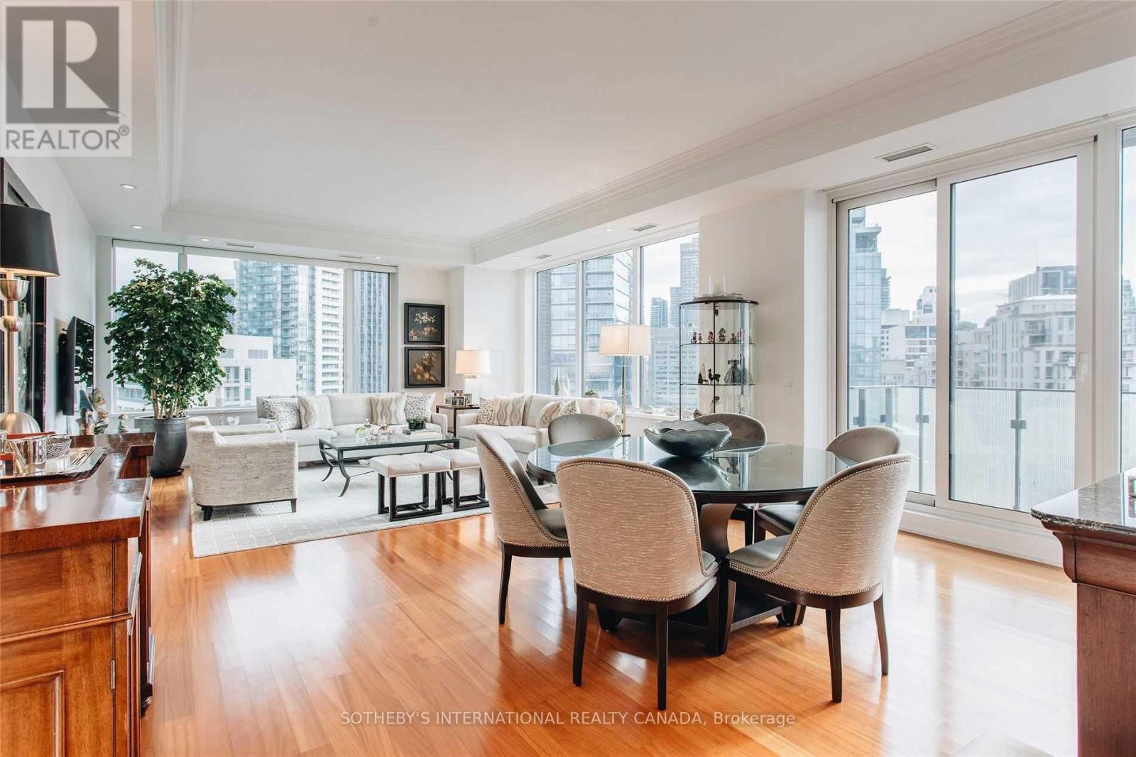 1602 - 88 Davenport Road, Toronto, Ontario  M5R 0A5 - Photo 8 - C13048248