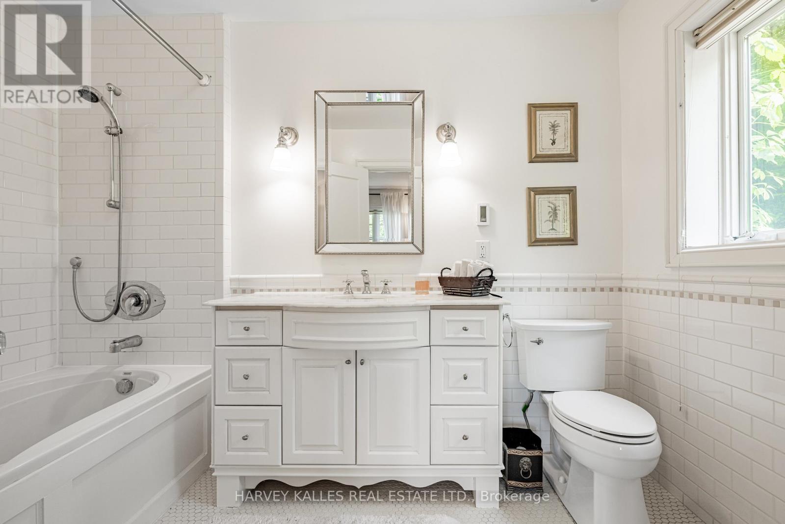 42 Brookfield Road, Toronto, Ontario  M2P 1A9 - Photo 27 - C13048280