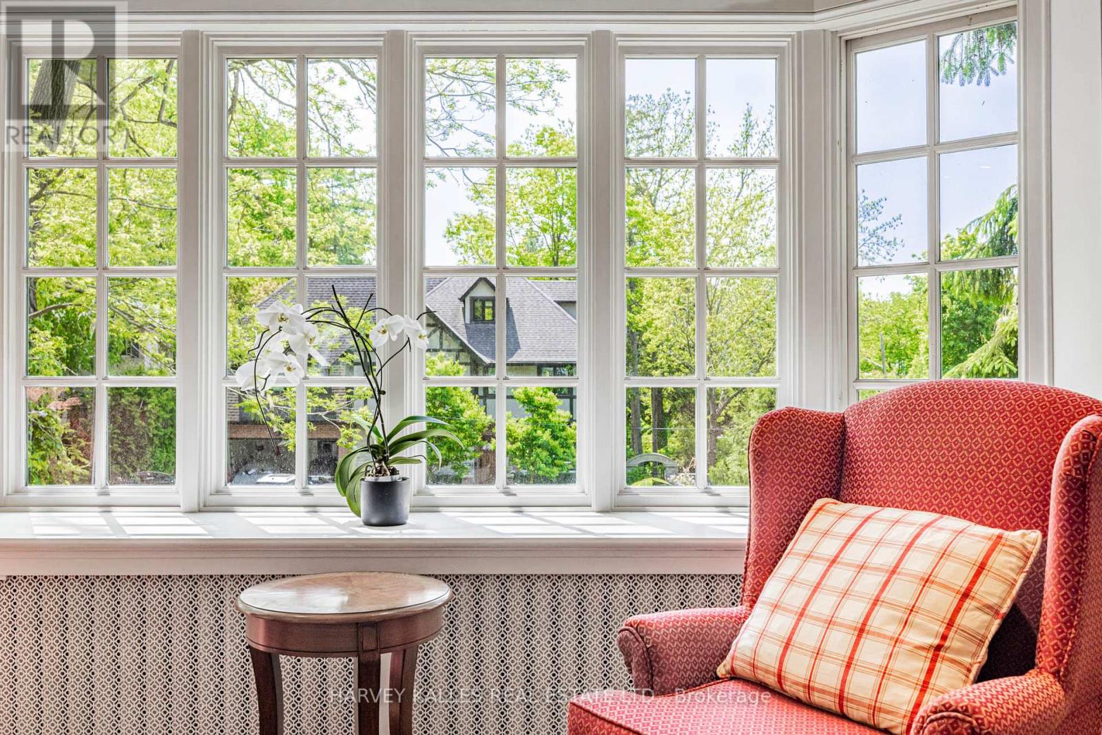 42 Brookfield Road, Toronto, Ontario  M2P 1A9 - Photo 9 - C13048280