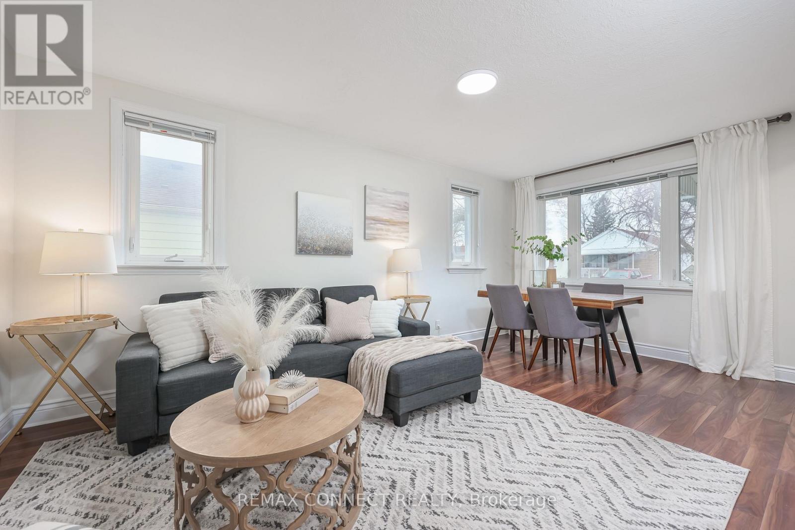 101 PHILLIP AVENUE, Toronto, Ontario