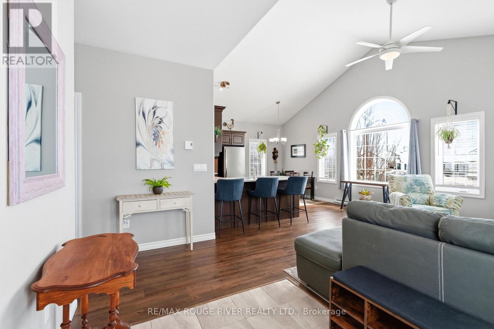 1101 - 300 Croft Street, Port Hope, Ontario  L1A 0E1 - Photo 7 - X12903678