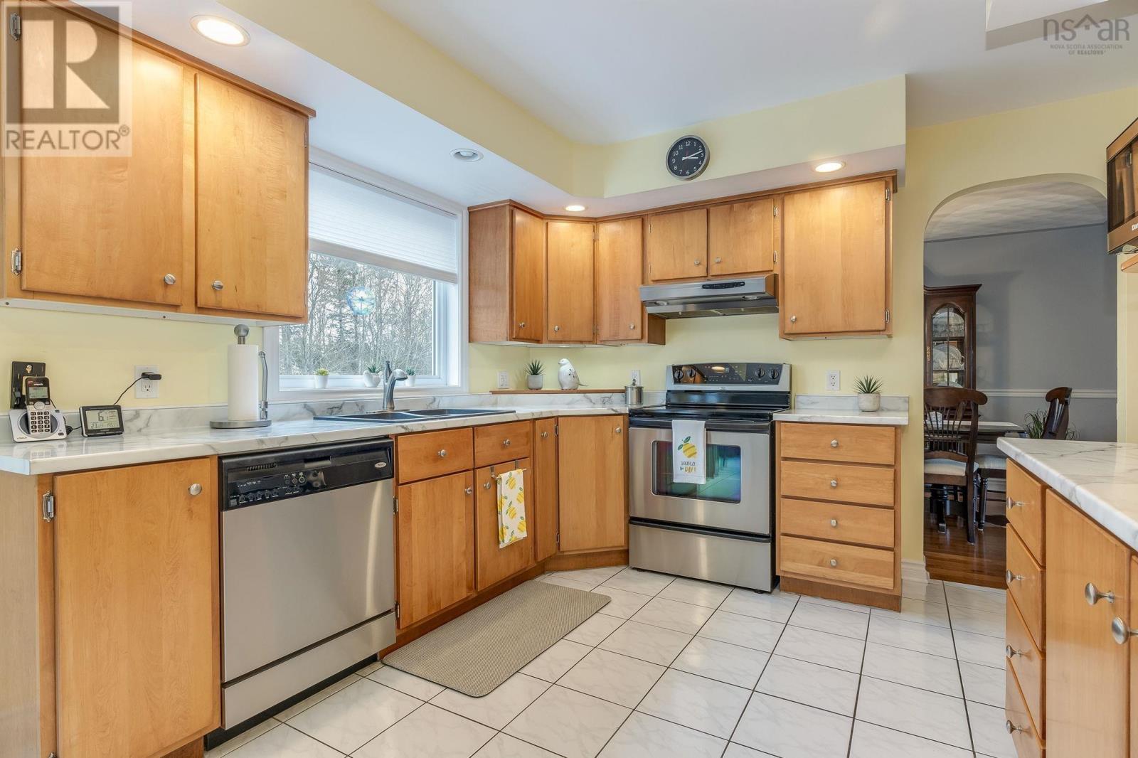 10 Abbey Dale Court, Lower Sackville, Nova Scotia  B4C 3R2 - Photo 16 - 202608725