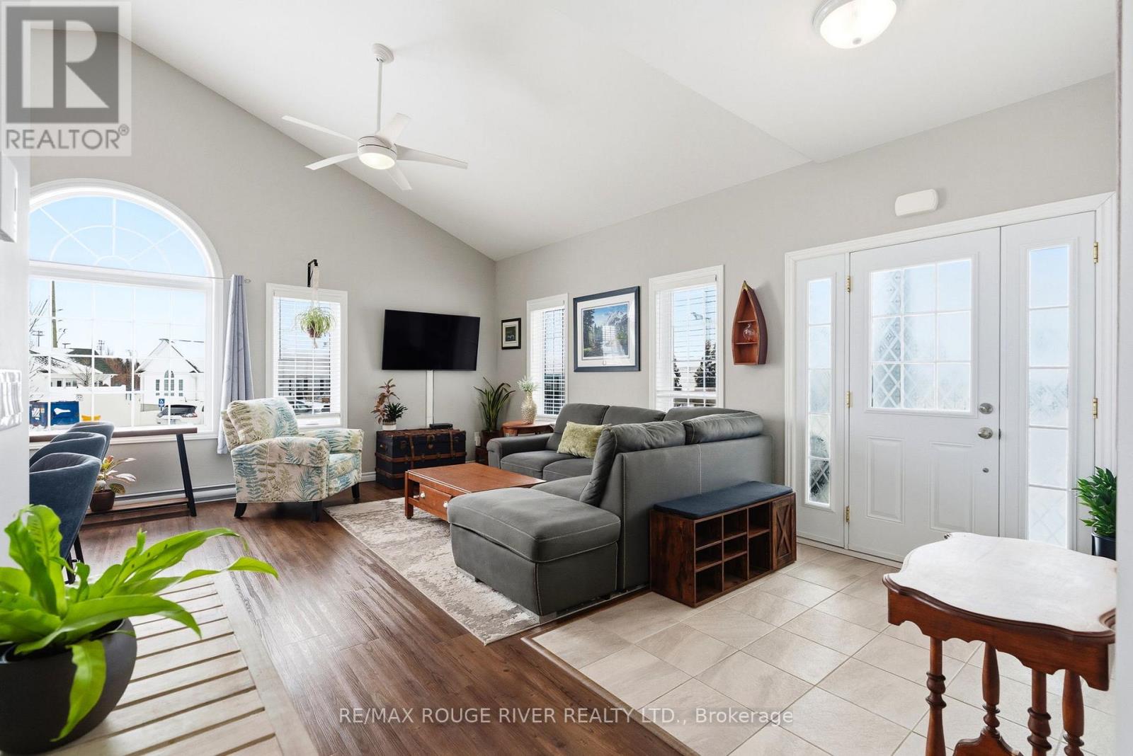 1101 - 300 Croft Street, Port Hope, Ontario  L1A 0E1 - Photo 8 - X12903678