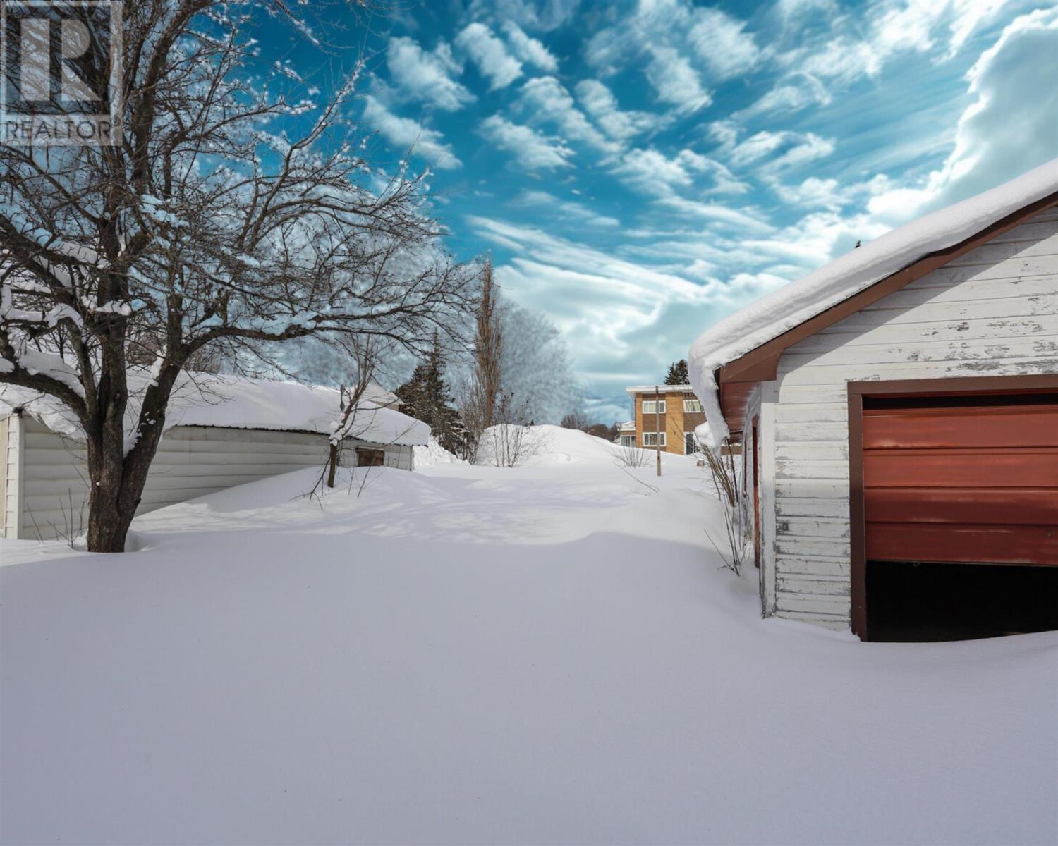 430 Mcnabb St, Sault Ste. Marie, Ontario  P6B 1Z3 - Photo 2 - SM260215