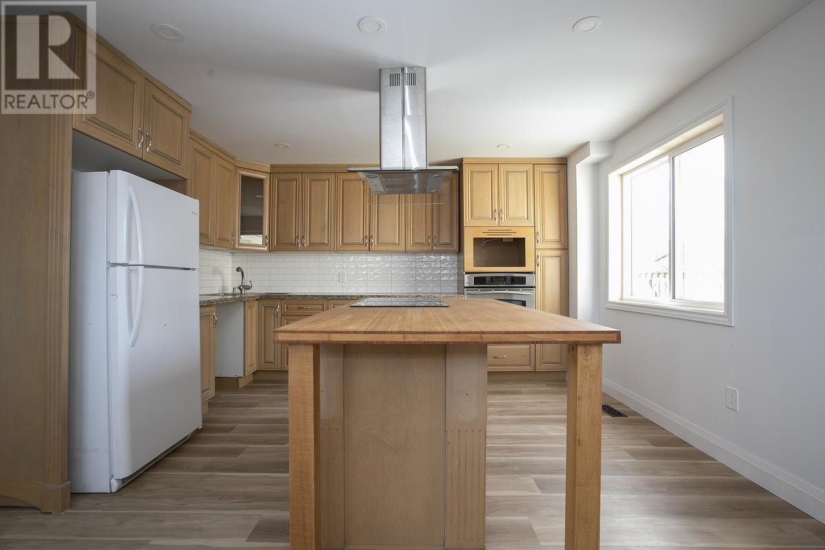 651 Queen St W, Sault Ste. Marie, Ontario  P6A 1B1 - Photo 12 - SM260650