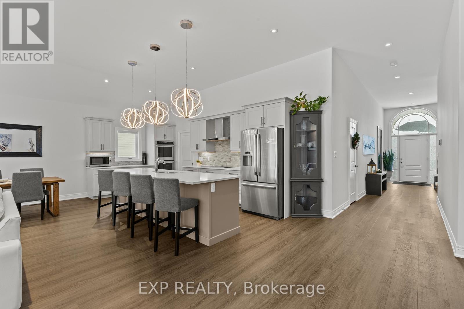 3571 Whispering Woods Trail, Fort Erie, Ontario  L0S 1N0 - Photo 8 - X12661210