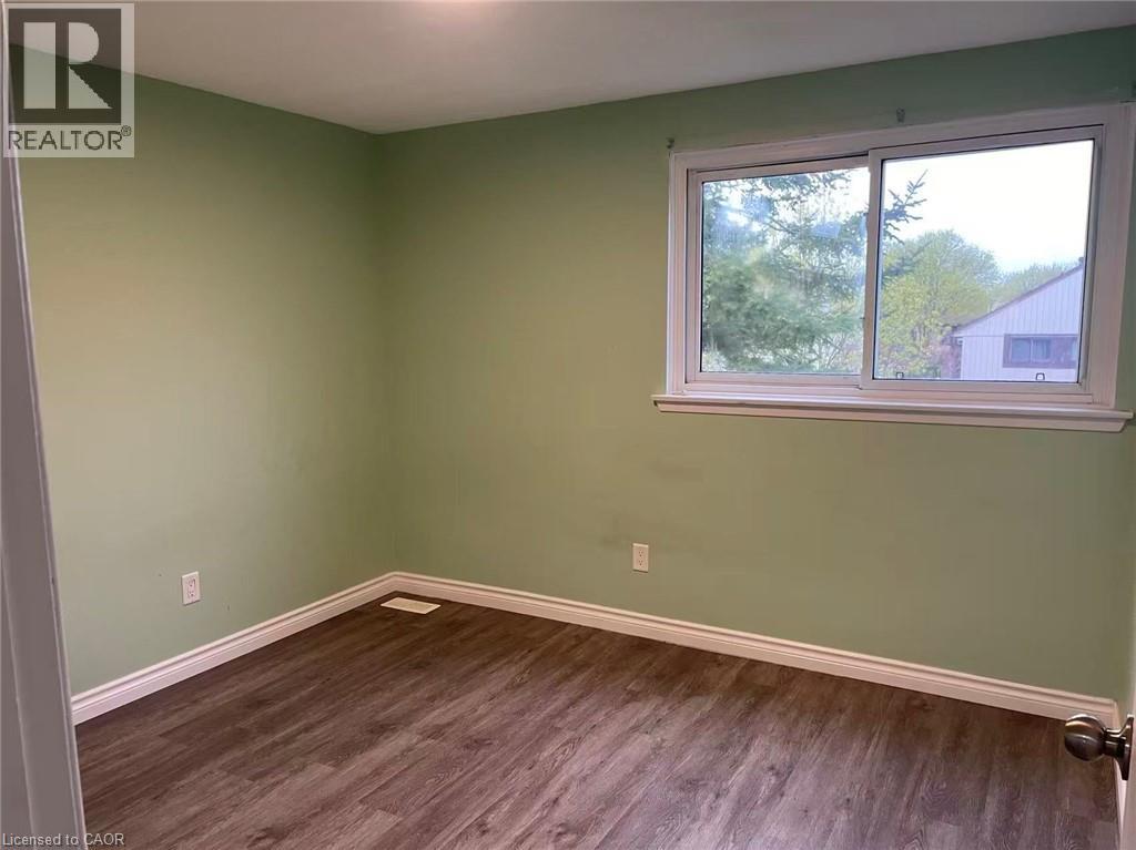 390 East 23rd Street, Hamilton, Ontario  L8V 2X6 - Photo 13 - 40824519