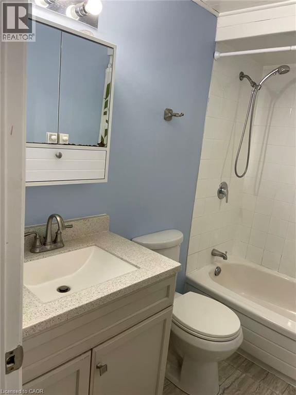 390 East 23rd Street, Hamilton, Ontario  L8V 2X6 - Photo 15 - 40824519