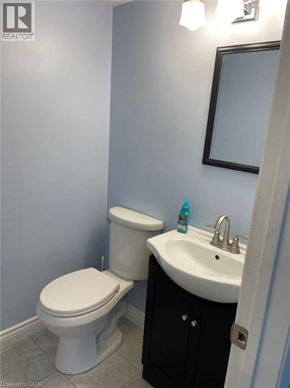 390 East 23rd Street, Hamilton, Ontario  L8V 2X6 - Photo 7 - 40824519