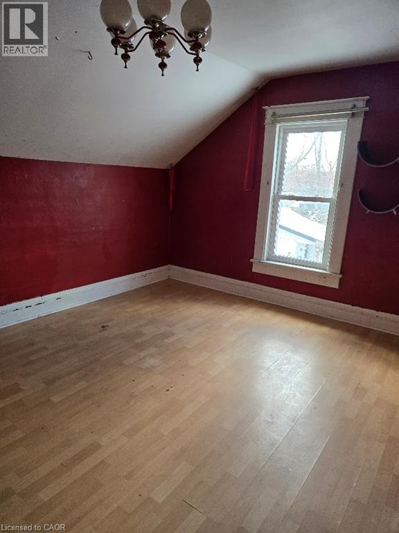 4340 Elgin Street, Niagara Falls, Ontario  L2E 2X8 - Photo 12 - 40824516