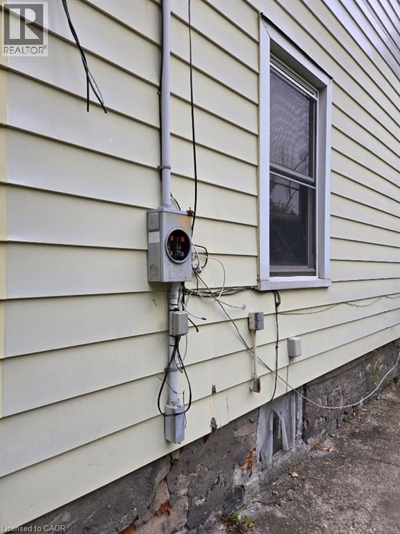 4340 Elgin Street, Niagara Falls, Ontario  L2E 2X8 - Photo 3 - 40824516