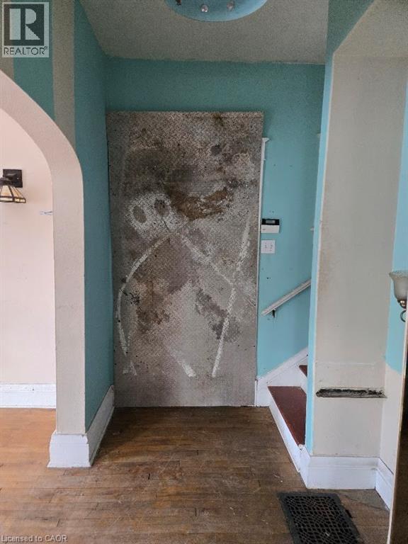 4340 Elgin Street, Niagara Falls, Ontario  L2E 2X8 - Photo 9 - 40824516