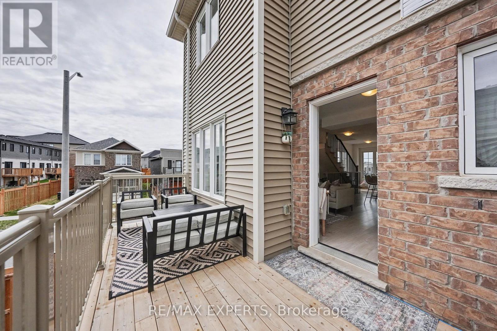 2 Pumpkin Corner Crescent, Barrie, Ontario  L9J 0T6 - Photo 18 - S13048270