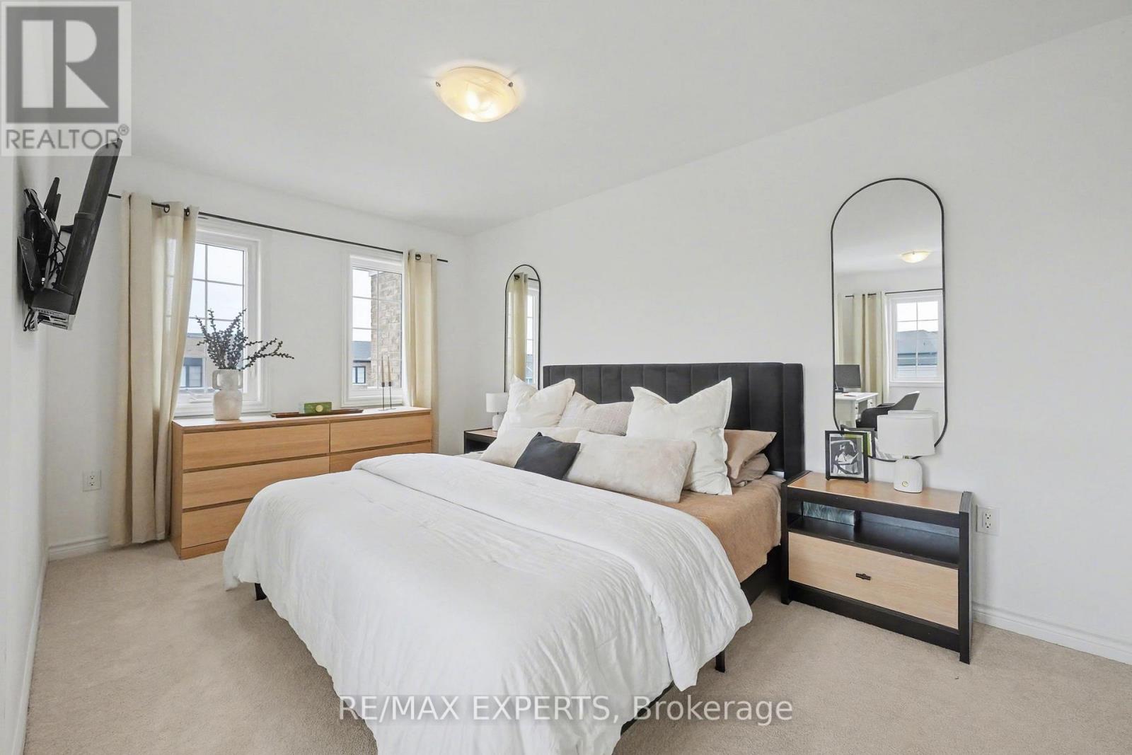 2 Pumpkin Corner Crescent, Barrie, Ontario  L9J 0T6 - Photo 24 - S13048270