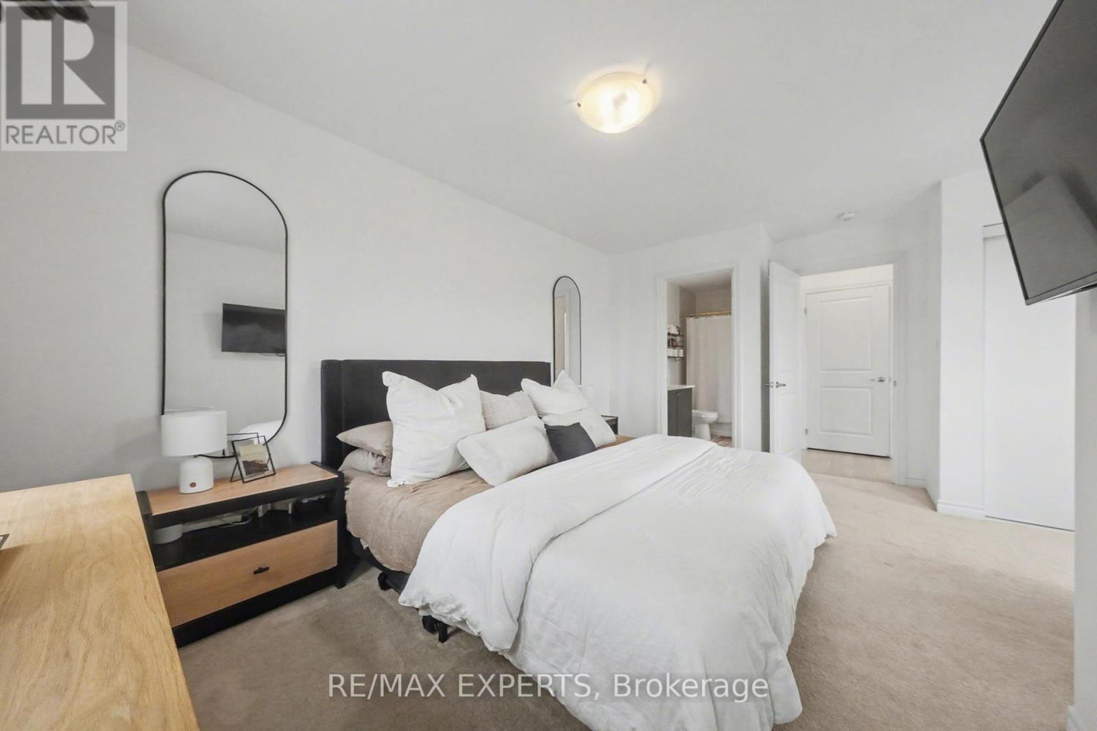 2 Pumpkin Corner Crescent, Barrie, Ontario  L9J 0T6 - Photo 26 - S13048270