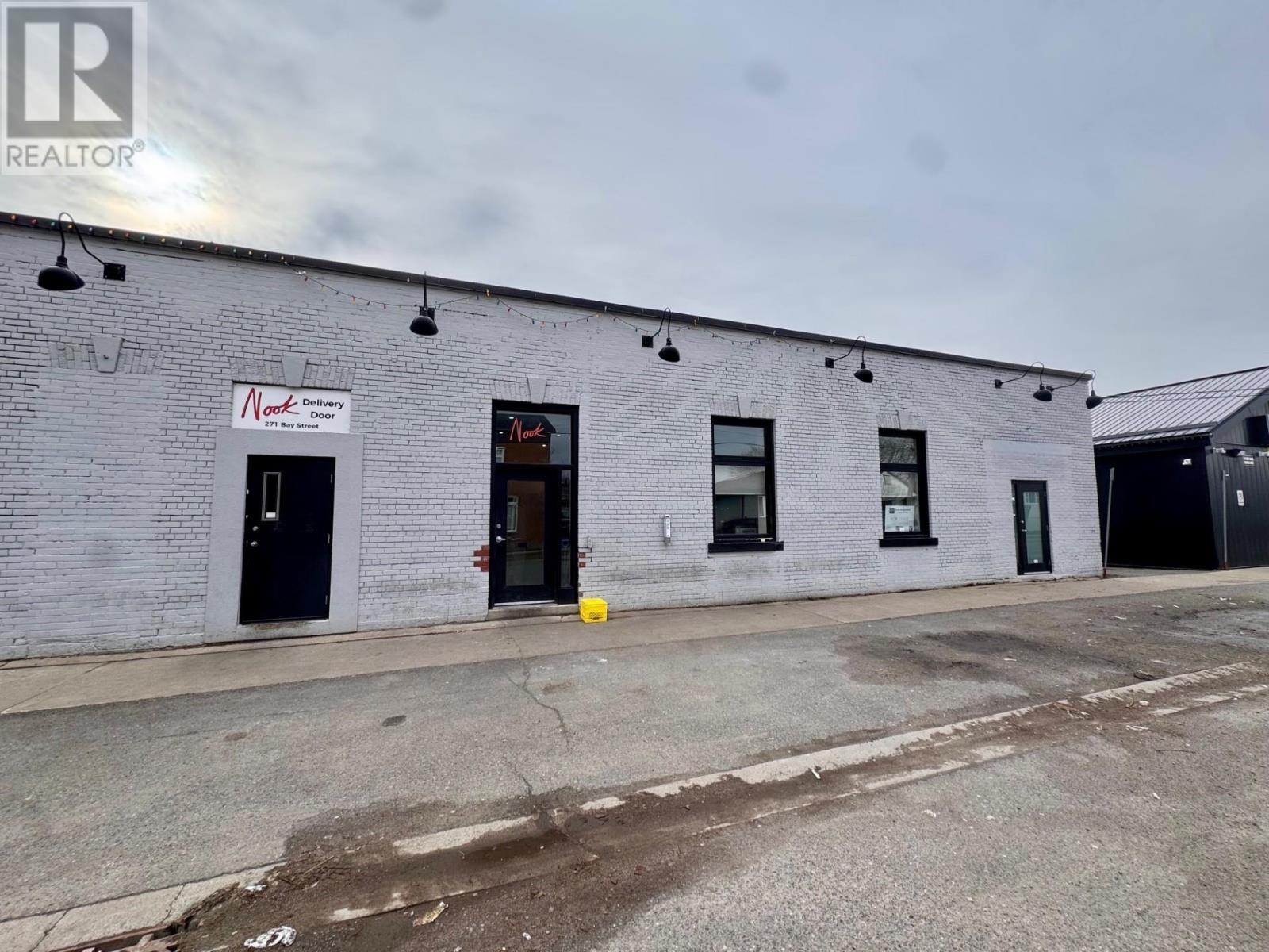 C 271 Bay St, Thunder Bay, Ontario  P7B 1R6 - Photo 2 - TB2600297