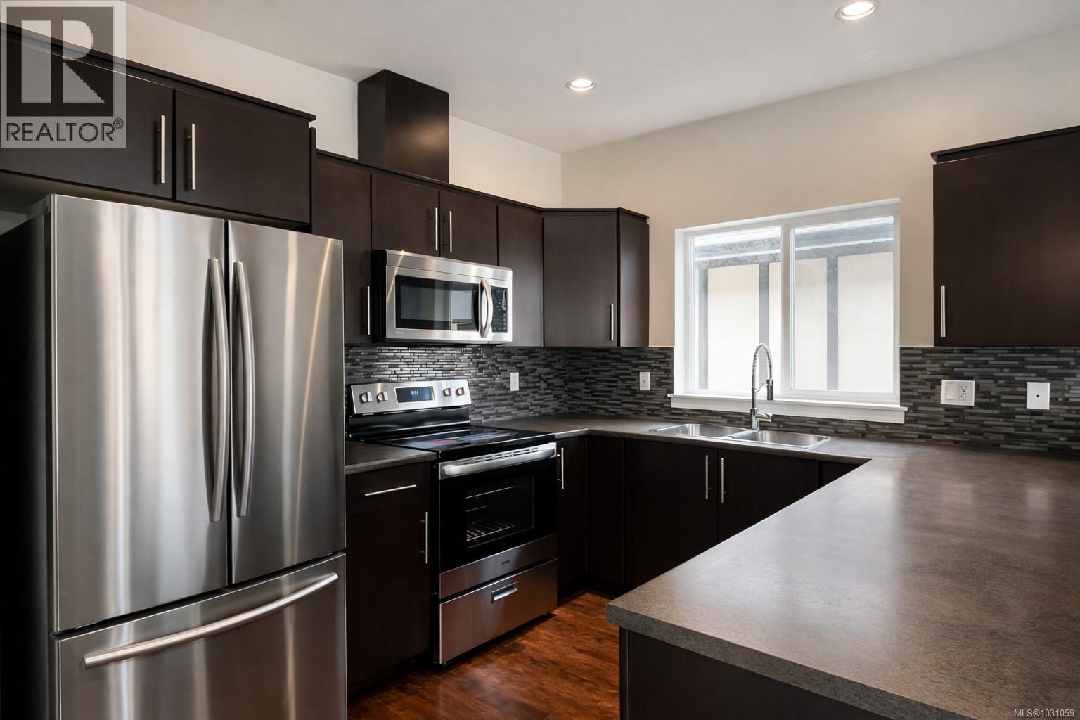 1221 Parkdale Creek Gdns, Langford, British Columbia  V9B 4G9 - Photo 4 - 1031059