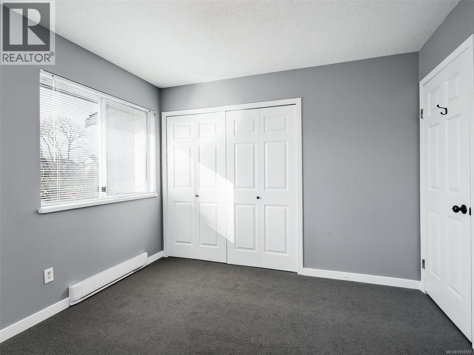 4 9923 Seventh St, Sidney, British Columbia  V8L 2V8 - Photo 8 - 1033557