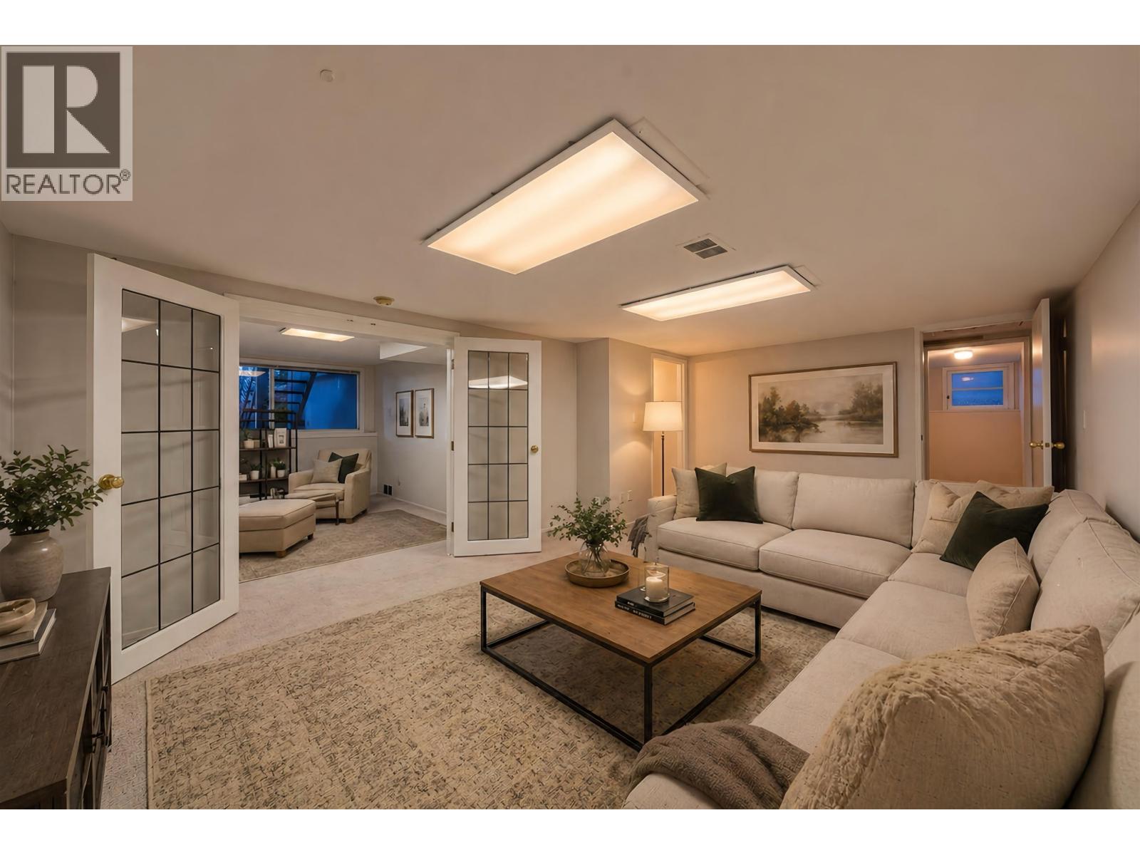 107 Seventh Avenue, New Westminster, British Columbia  V3L 1W2 - Photo 12 - R3115931