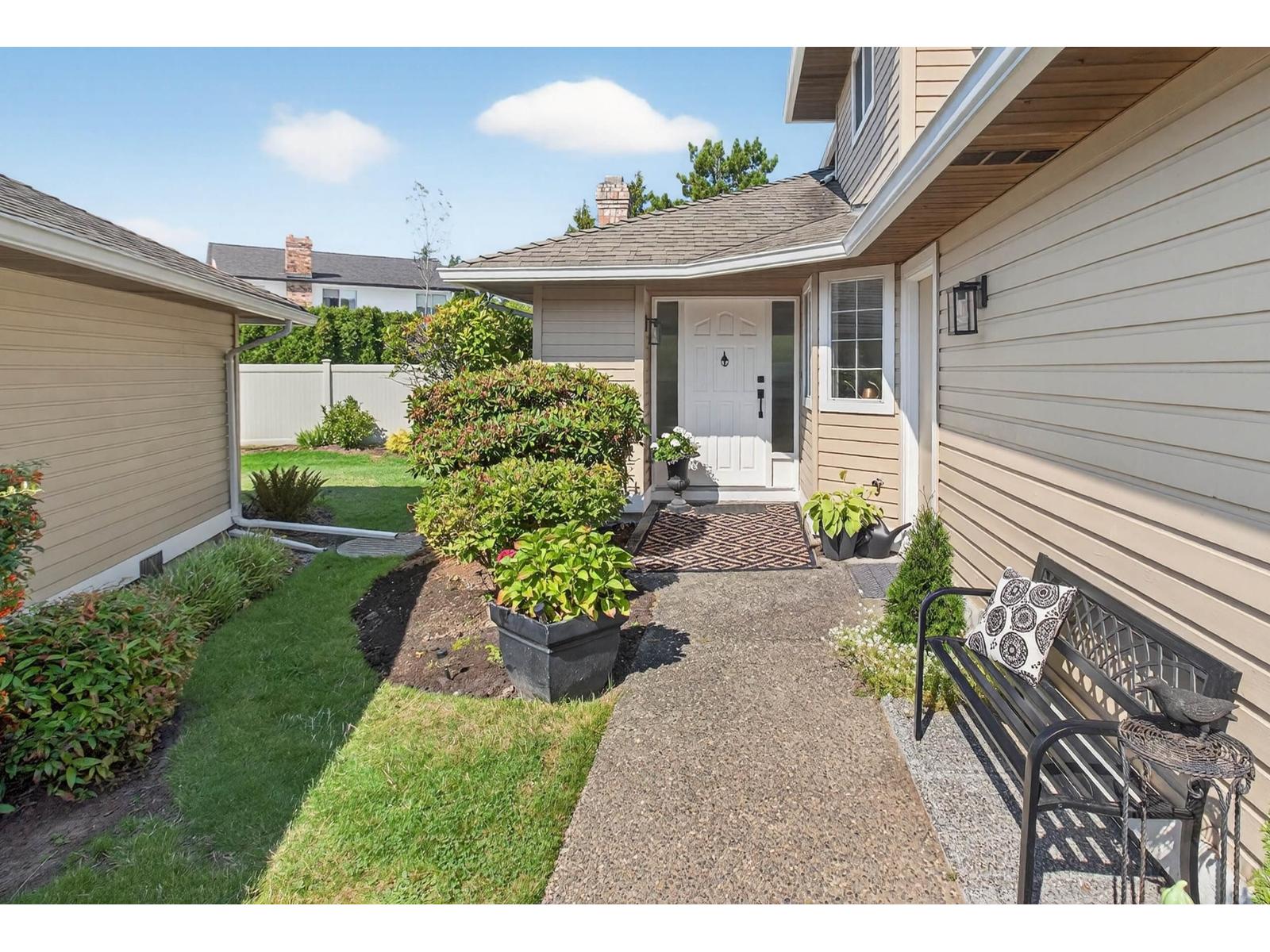 116 15121 19 Avenue, Surrey, British Columbia  V4A 8J4 - Photo 3 - R3103848