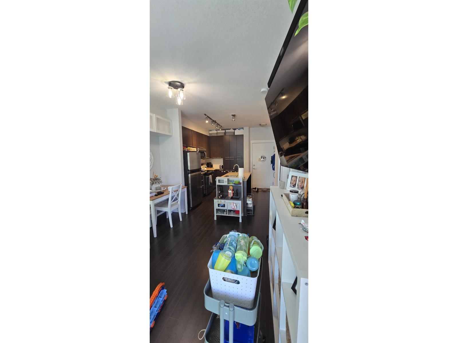 457 6758 188 Street, Surrey, British Columbia  V4N 6K2 - Photo 3 - R3113524