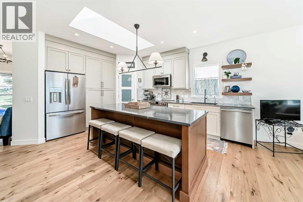 44 Eagleview Heights, Cochrane, Alberta  T4C 1P8 - Photo 9 - A2298220