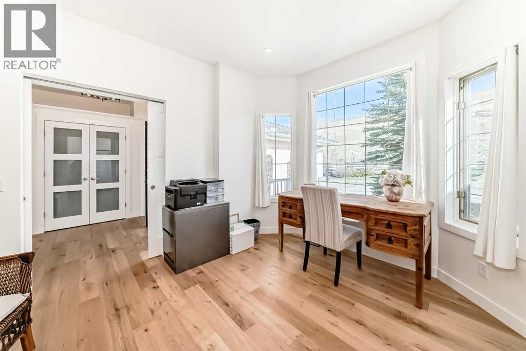 44 Eagleview Heights, Cochrane, Alberta  T4C 1P8 - Photo 29 - A2298220