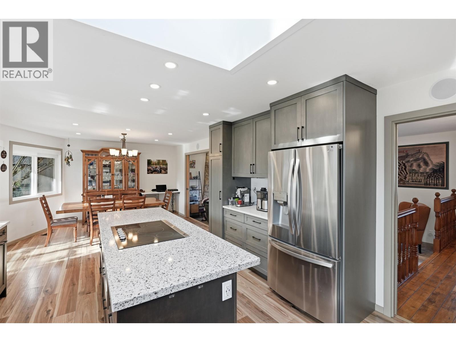 526 Yale Road, Port Moody, British Columbia  V3H 3K3 - Photo 6 - R3105137