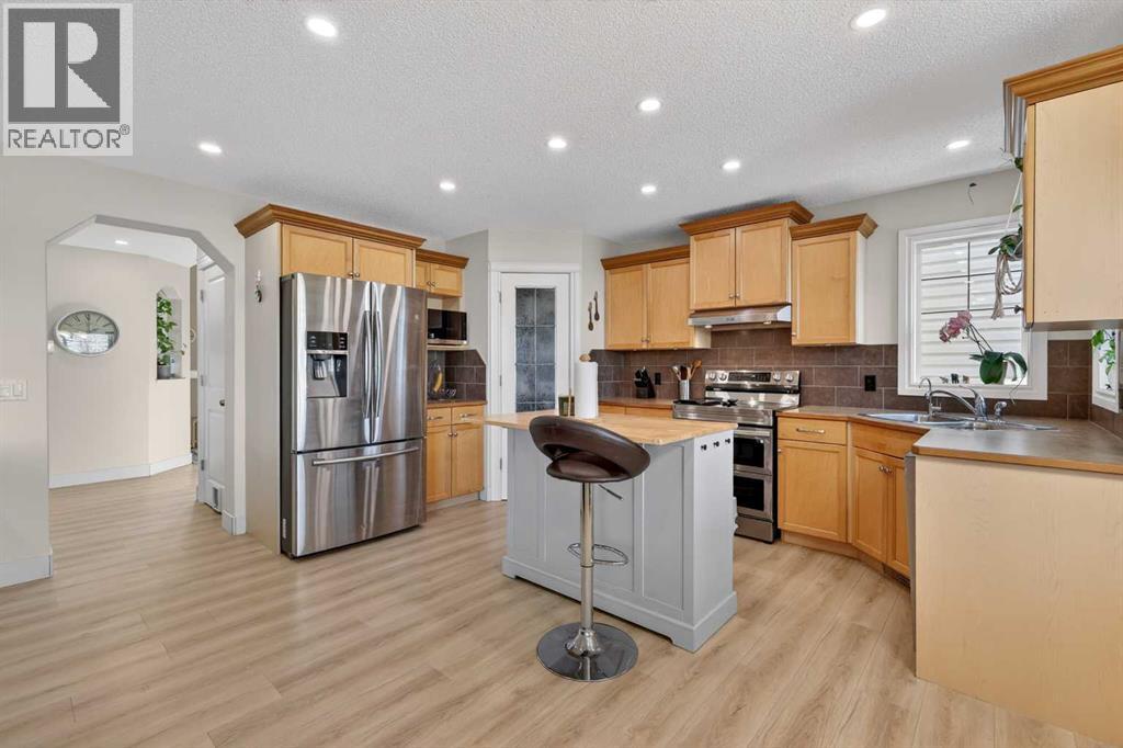 190 Sagewood Drive SW, Airdrie, Alberta  T4B 3B3 - Photo 15 - A2304053