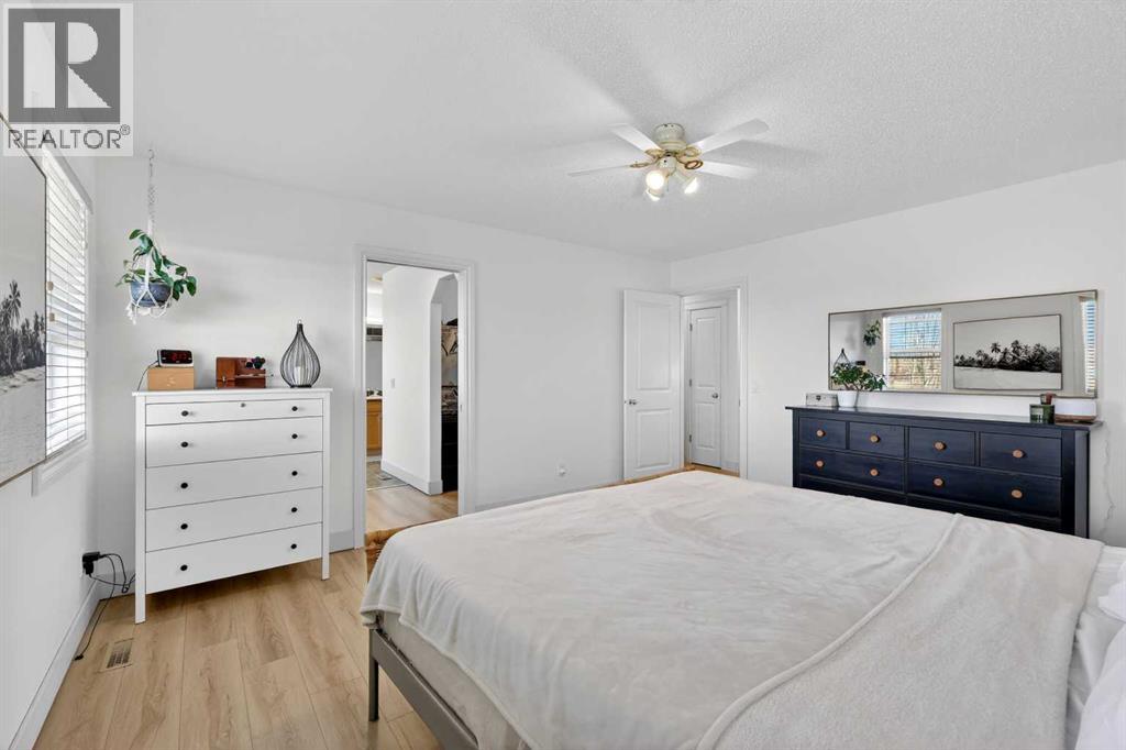 190 Sagewood Drive SW, Airdrie, Alberta  T4B 3B3 - Photo 21 - A2304053