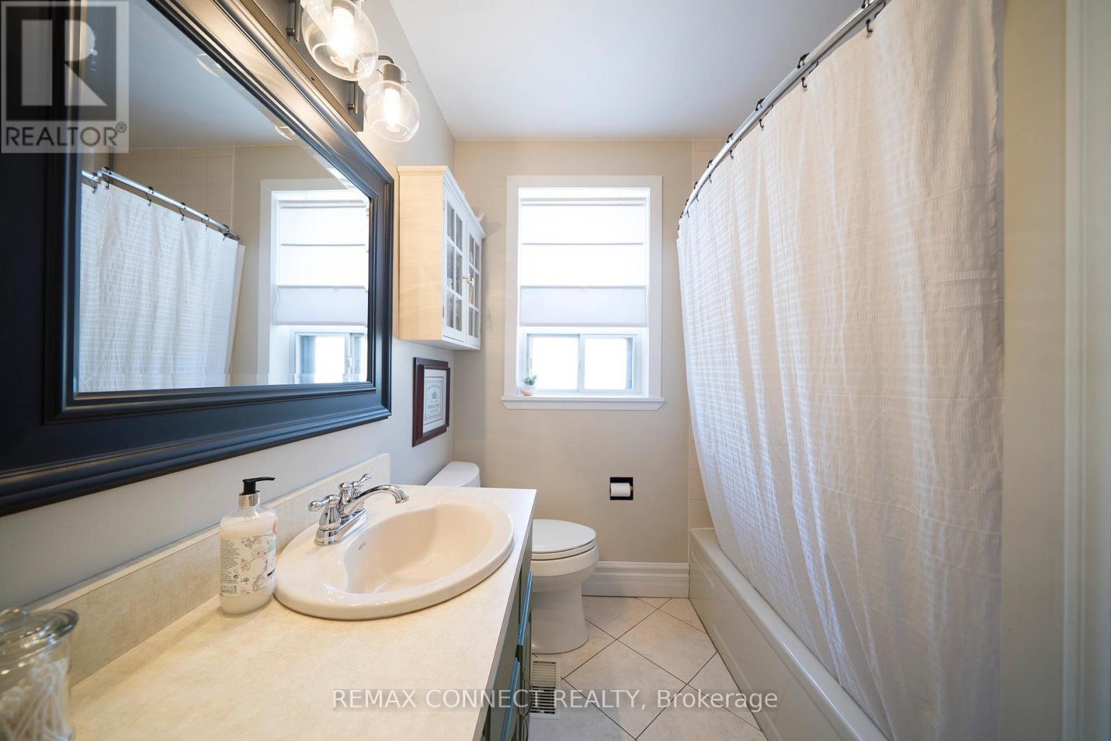 961 Ribston Road, Mississauga, Ontario  L4Y 1B5 - Photo 18 - W13048152