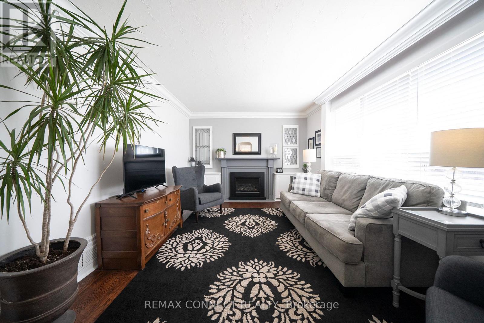 961 Ribston Road, Mississauga, Ontario  L4Y 1B5 - Photo 9 - W13048152