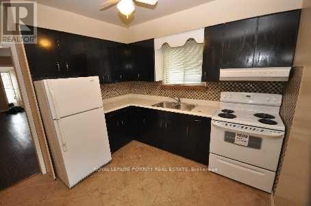 86 Ash Crescent, Toronto, Ontario  M8W 1E6 - Photo 2 - W13048154