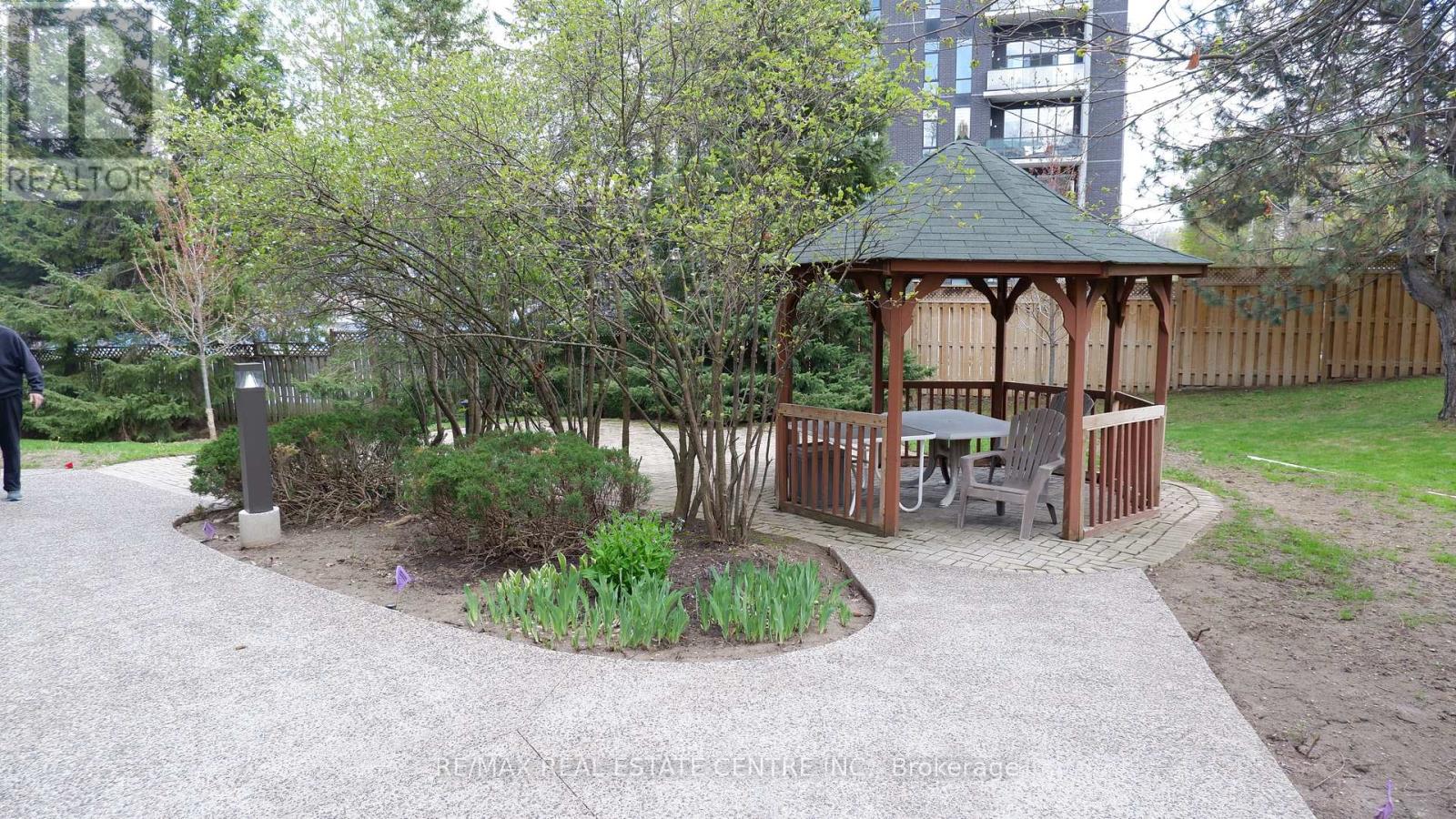 105 - 24 Chapel Street, Halton Hills, Ontario  L7G 6A7 - Photo 14 - W13048198