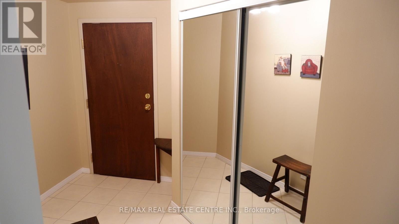 105 - 24 Chapel Street, Halton Hills, Ontario  L7G 6A7 - Photo 3 - W13048198