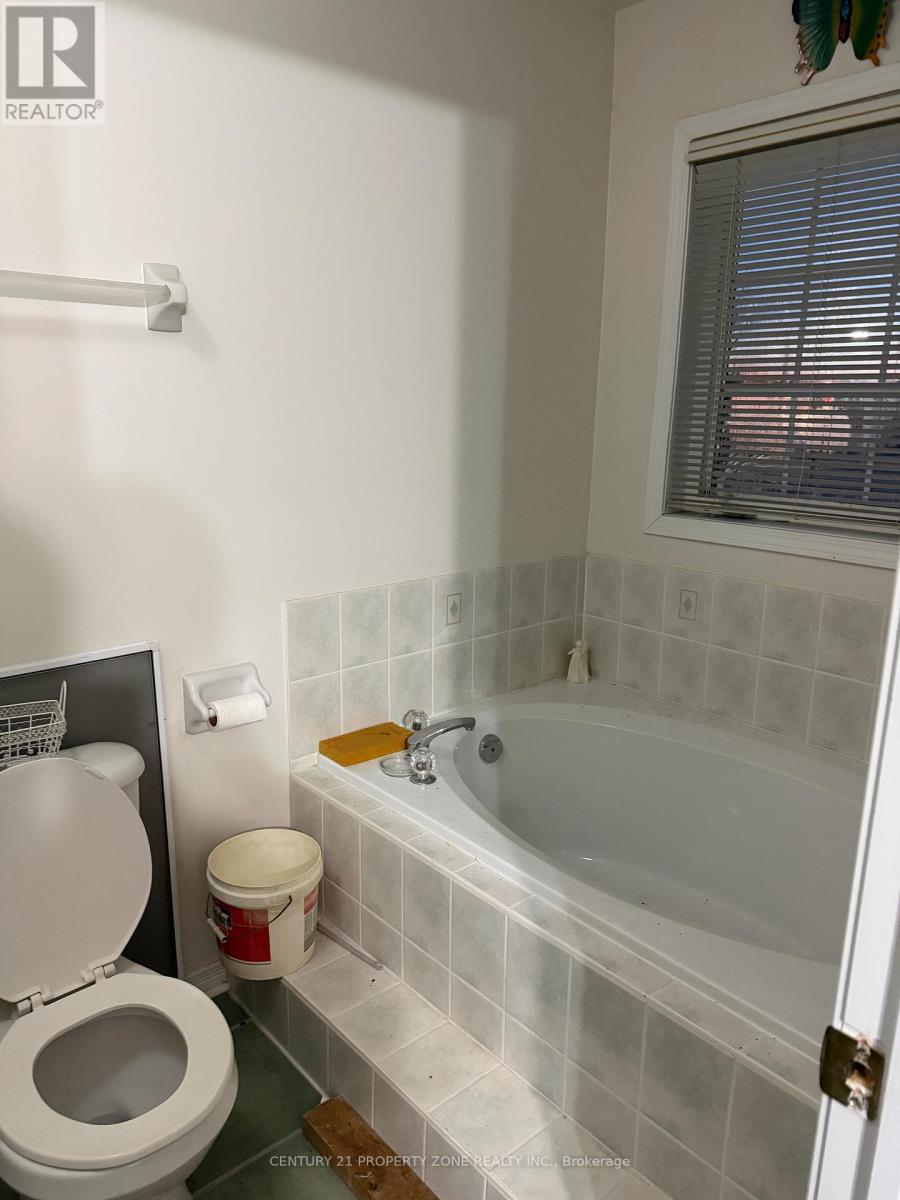 96 Native Landing, Brampton, Ontario  L6X 5A3 - Photo 11 - W13048214