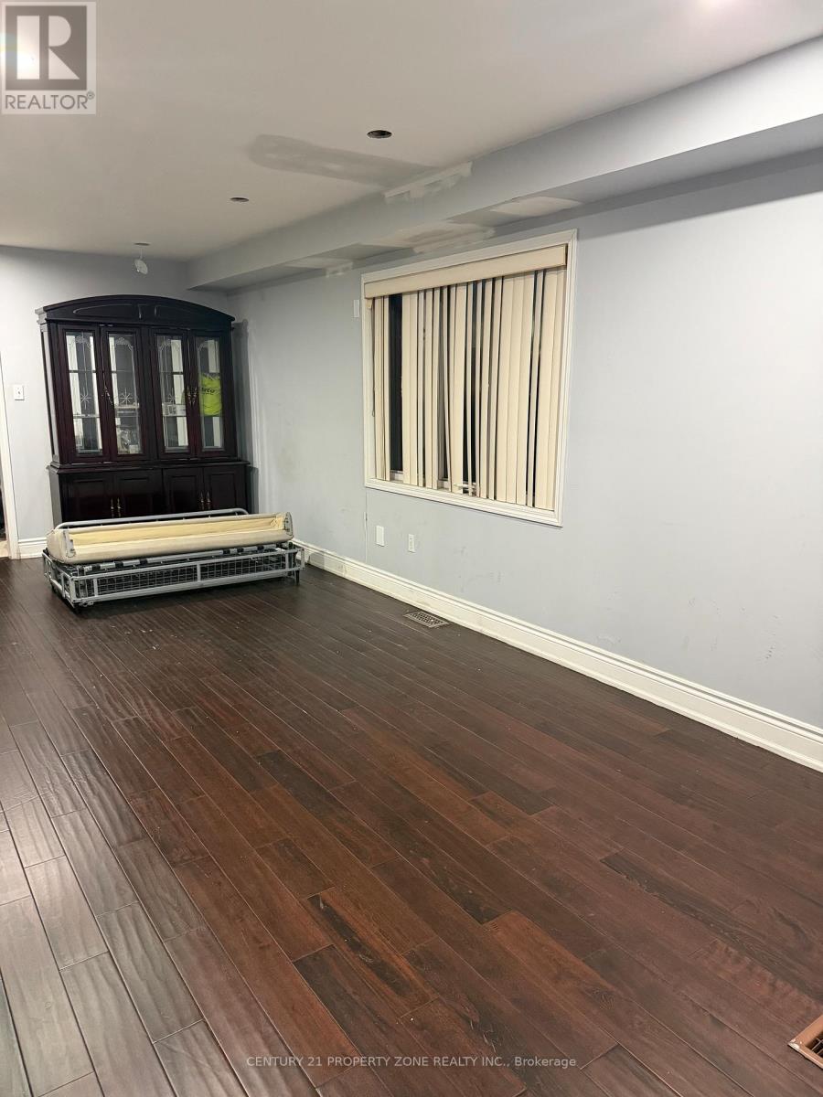 96 Native Landing, Brampton, Ontario  L6X 5A3 - Photo 5 - W13048214