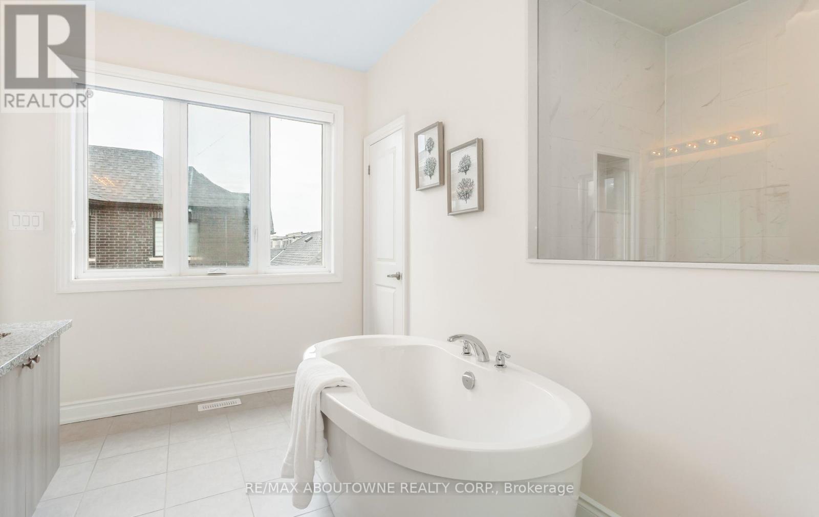 3294 Millicent Avenue, Oakville, Ontario  L6M 4P5 - Photo 32 - W13048242