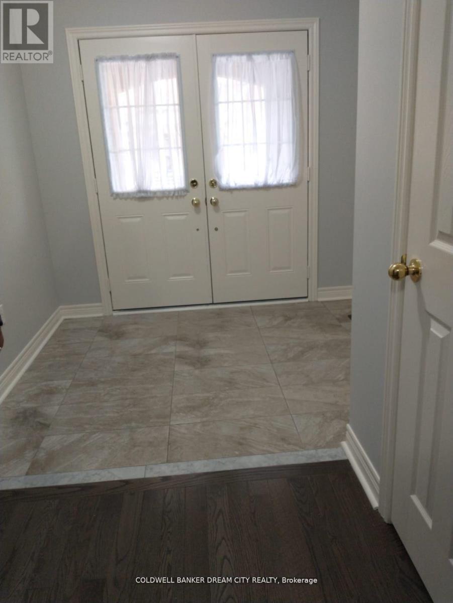 451 Cedric Trail, Milton, Ontario  L9T 8P1 - Photo 2 - W13048264