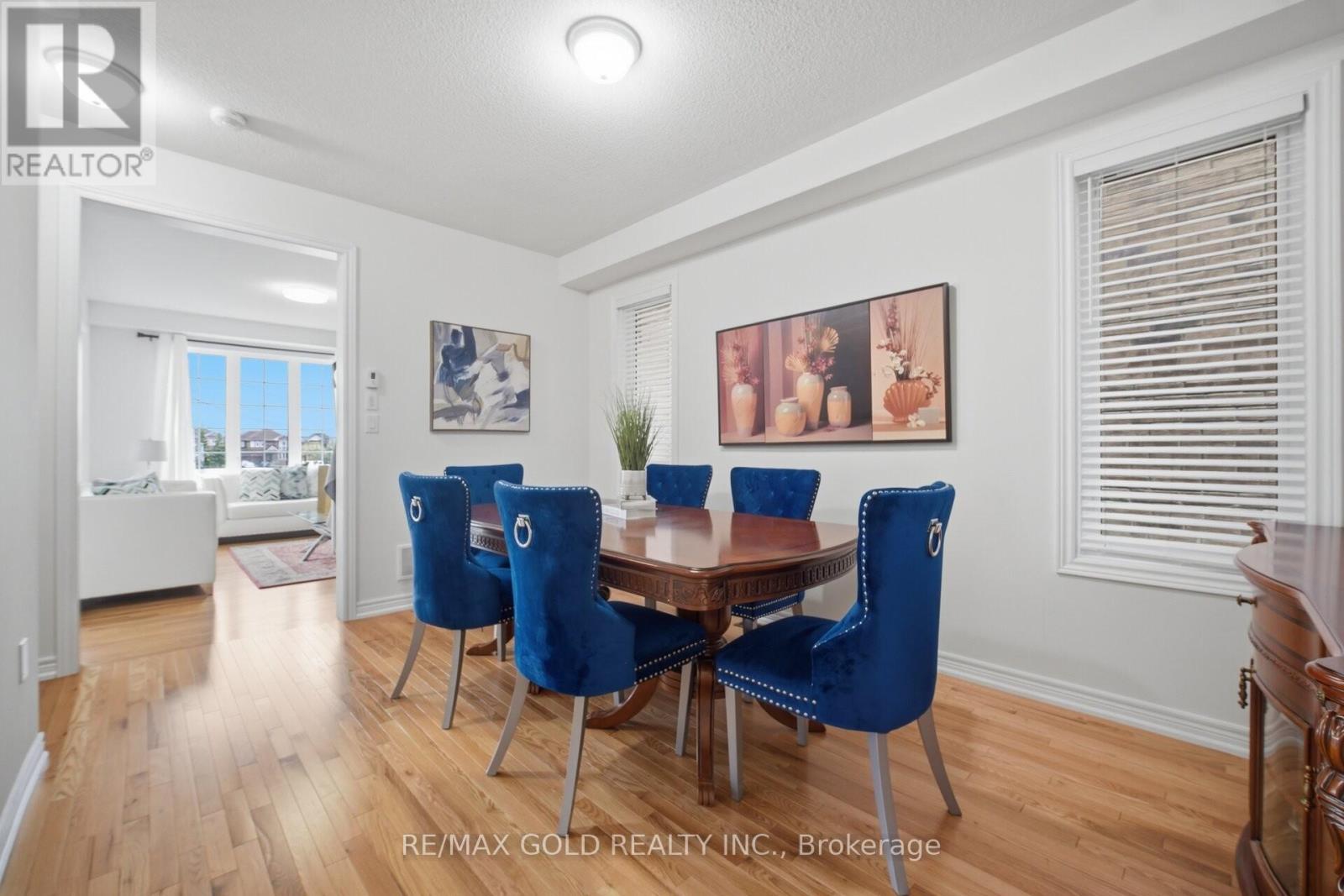 26 Geranium Crescent, Brampton, Ontario  L6Y 1N8 - Photo 3 - W13048286