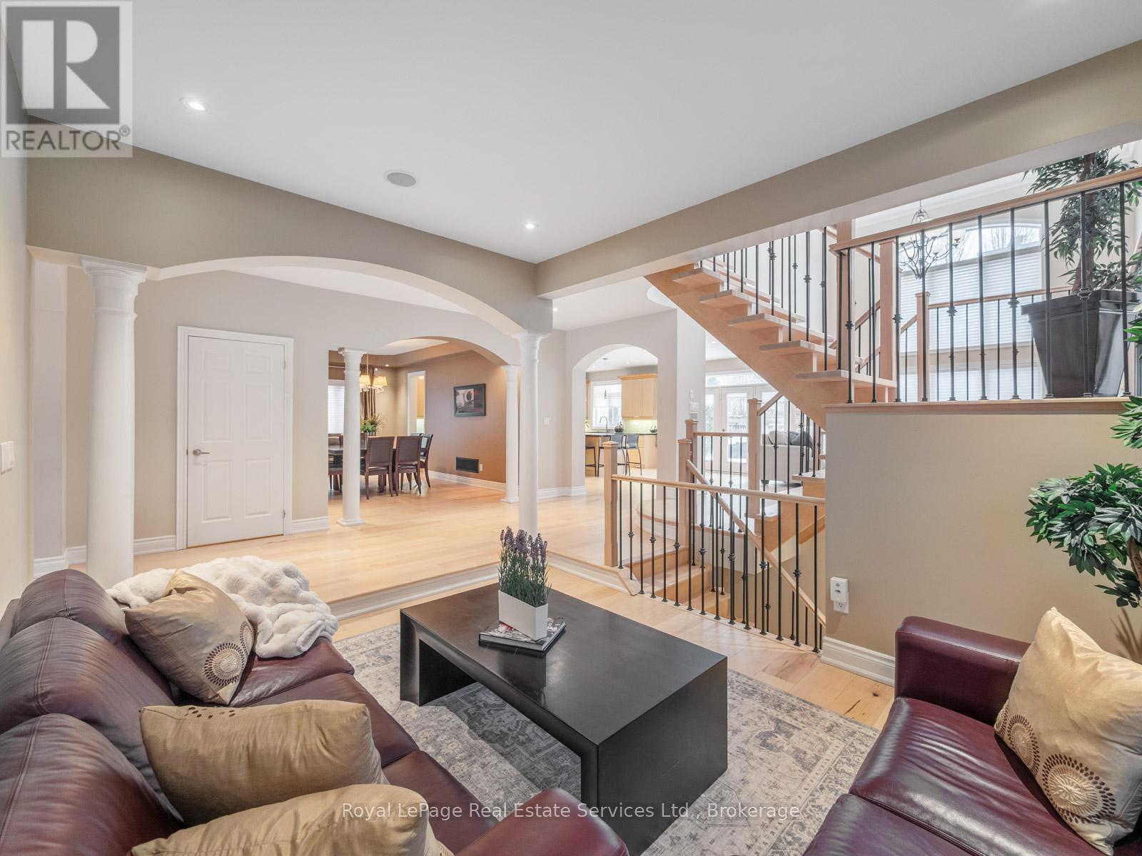 1468 Ferncrest Road, Oakville, Ontario  L6H 7W2 - Photo 8 - W13048372