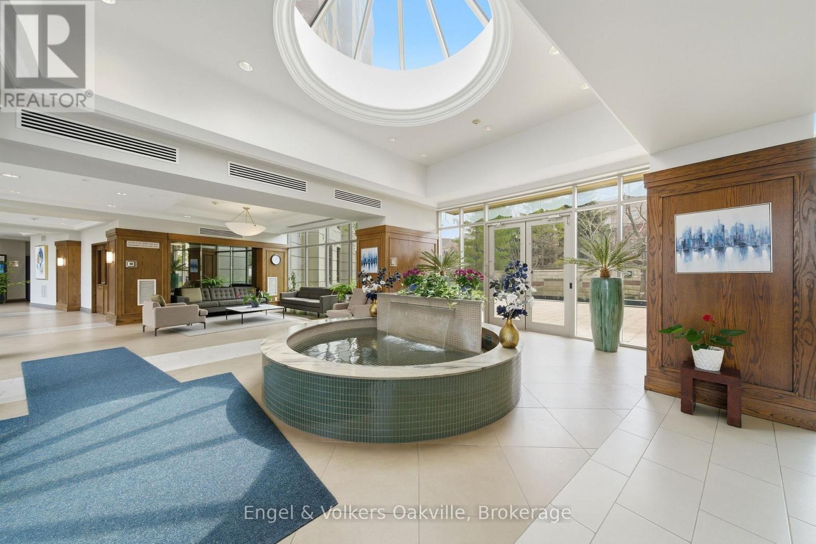 601 - 2379 Central Park Drive, Oakville, Ontario  L6H 0E3 - Photo 4 - W13048452