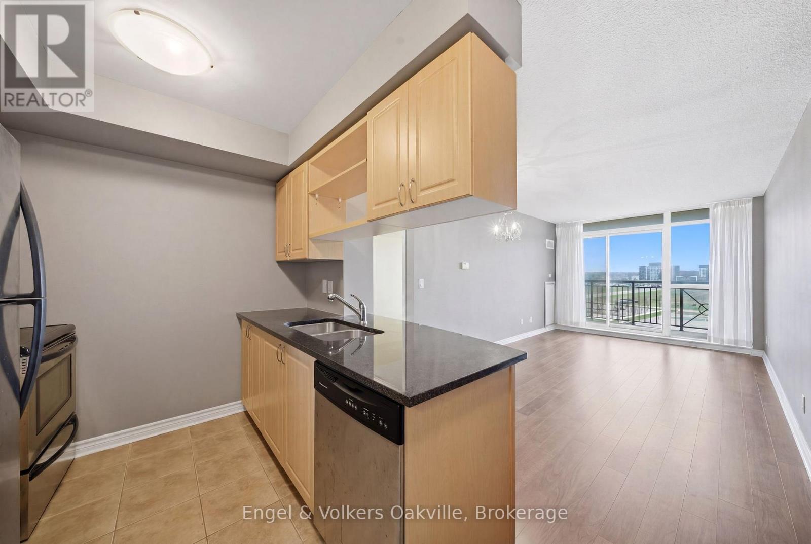 601 - 2379 Central Park Drive, Oakville, Ontario  L6H 0E3 - Photo 7 - W13048452