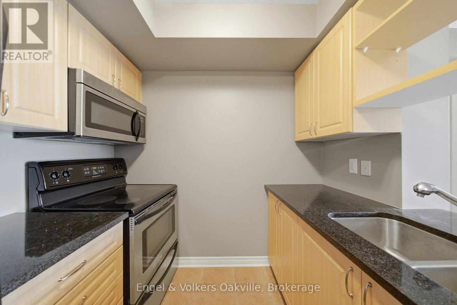 601 - 2379 Central Park Drive, Oakville, Ontario  L6H 0E3 - Photo 8 - W13048452