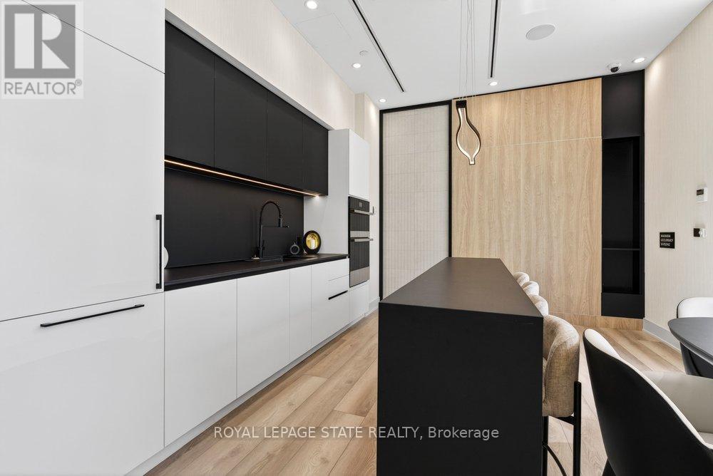 207 - 500 Plains Road E, Burlington, Ontario  L7T 2E1 - Photo 16 - W13042830