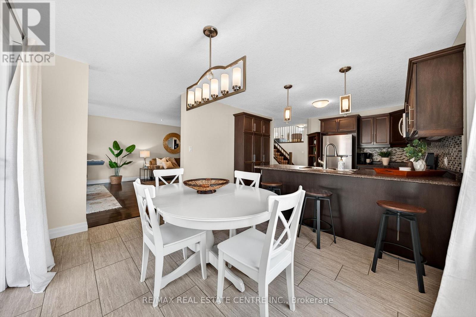 692 Halifax Road, Woodstock (Woodstock - North), Ontario  N4T 0G1 - Photo 10 - X13048196