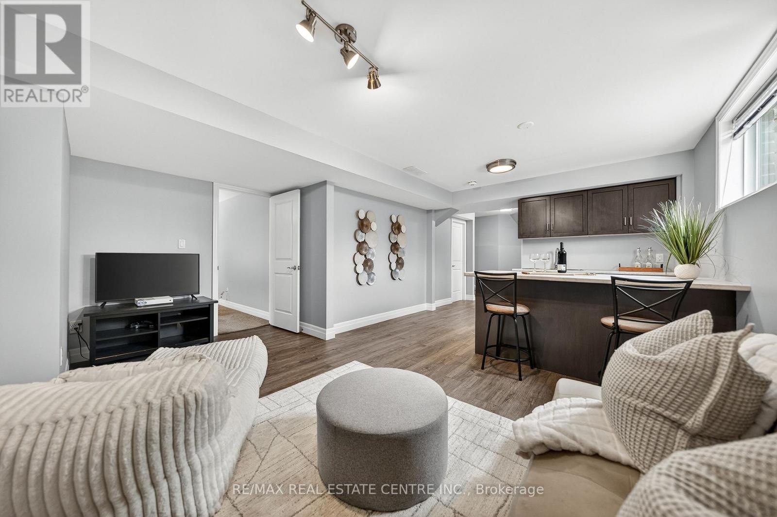 692 Halifax Road, Woodstock (Woodstock - North), Ontario  N4T 0G1 - Photo 39 - X13048196